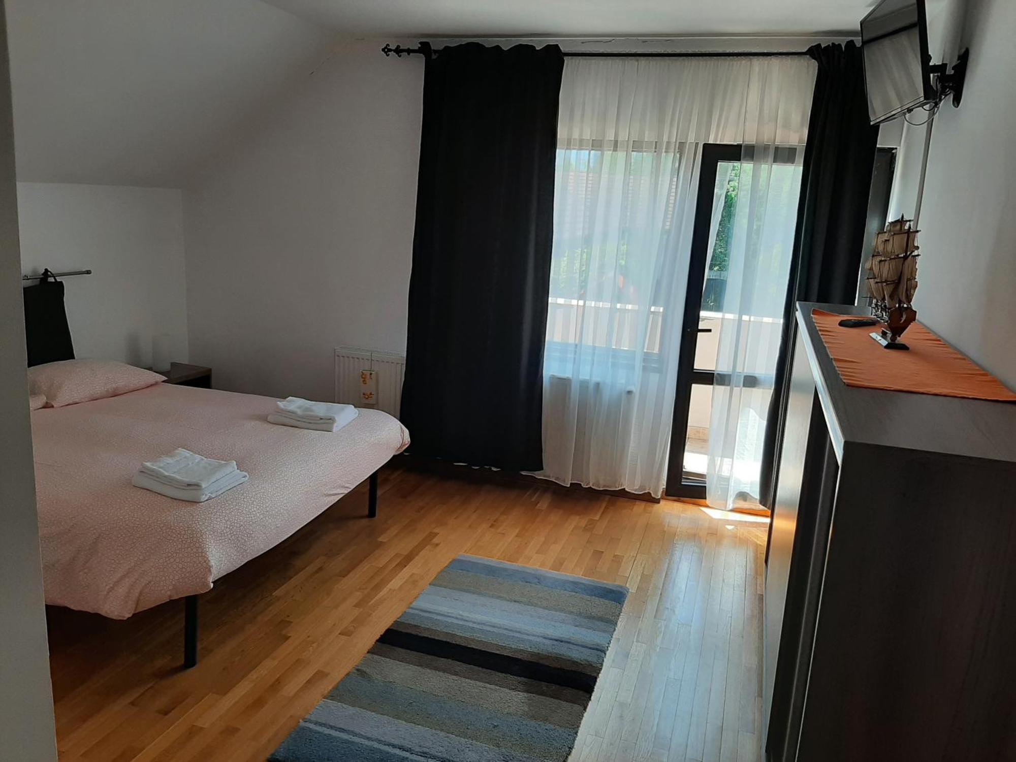 Pensiunea Simona Sâmbăta de Sus Room photo